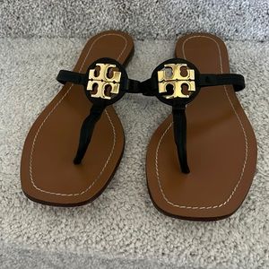 Tory Burch black sandals Excellent condition